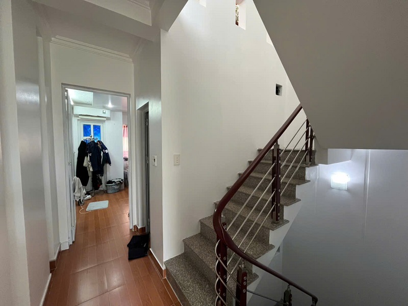 Bán nhà 4 tầng ngõ đường Nguyễn Công Hoà, quận Lê Chân, Hải Phòng.